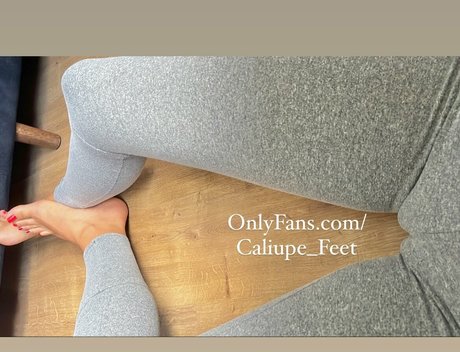 Caliupe feet hd model pictures