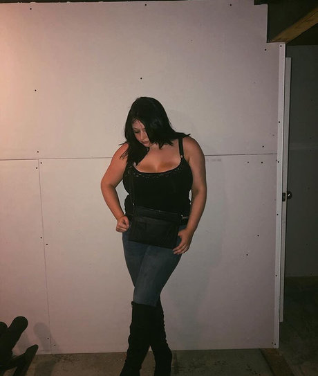 Emaliehall star beautiful picture