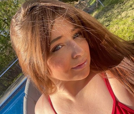 Emaliehall sex actress pictures