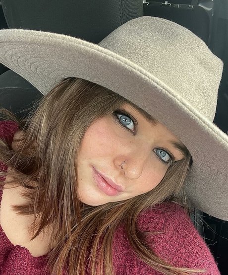 Emaliehall erotic actress images