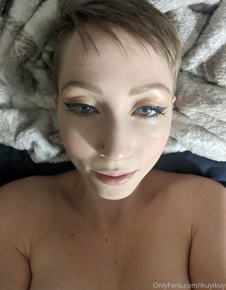 ikuyikuy model pornographic pics