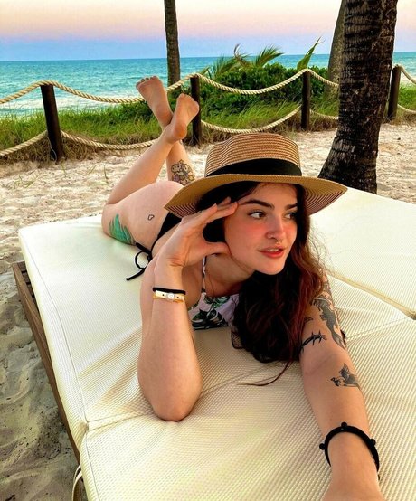 Stesereia erotic pornstar img