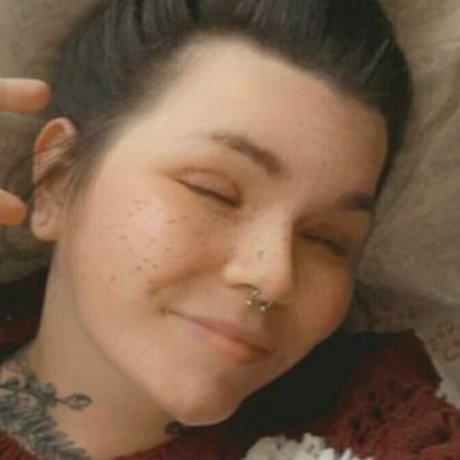 bigtittyg0thm1r model hot pictures