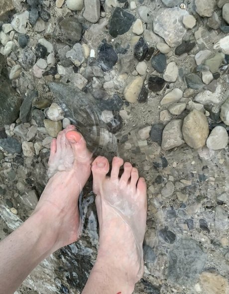 kylie little toes pretty star archive