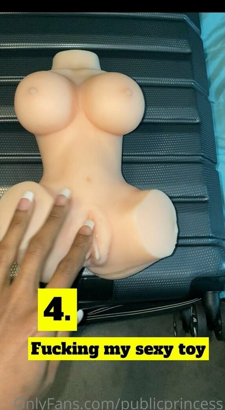 publicprincess pornographic model gallery