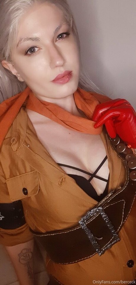 berceck sexy pornstar photo