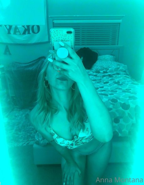 anna1001 pornstar hot image