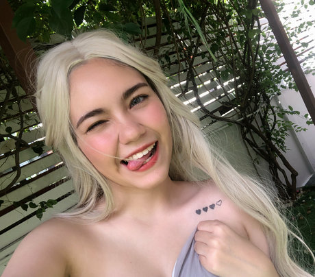 isabellefree model free img