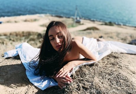 anyalove2 hd pornstar pics