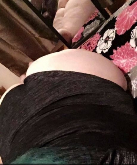 RainIsWet high quality model picture