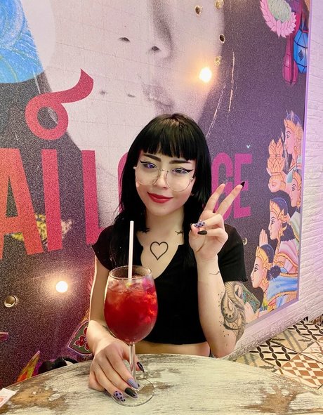 bdsmroxymistress model high quality pictures