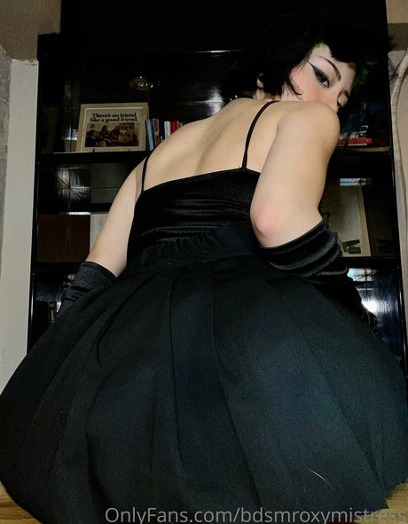 bdsmroxymistress model best pics