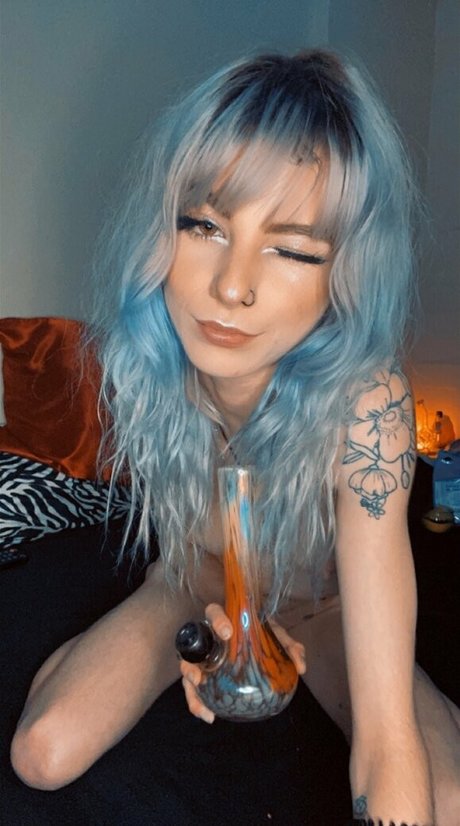 gothbitchbarbie model porn pictures