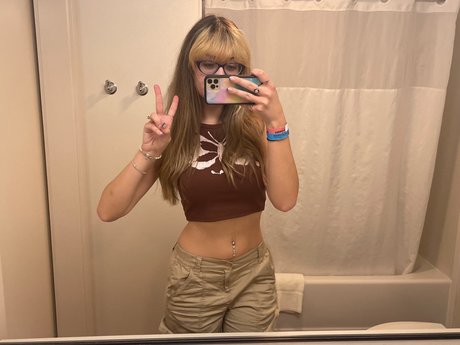 Rowsvee erwachsene schöne fotos