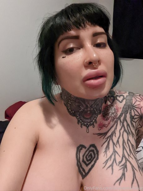 haarige asiatische onlyfans erwachsene hd foto
