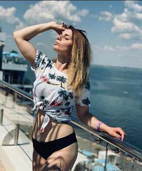 Eleannor model nette foto