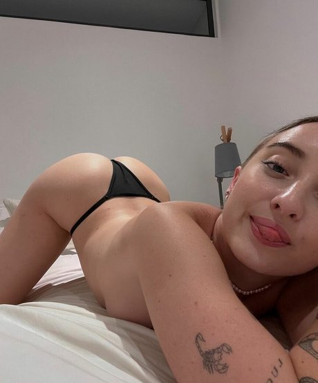 sophie carson nackt hd foto