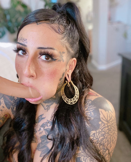 Ryder Burton model nacktheit fotos