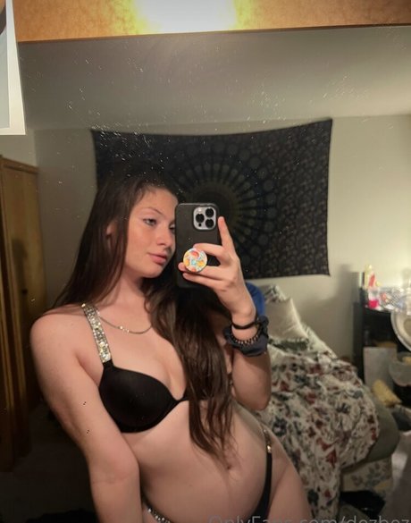Dezbez420 sex pornostar bild