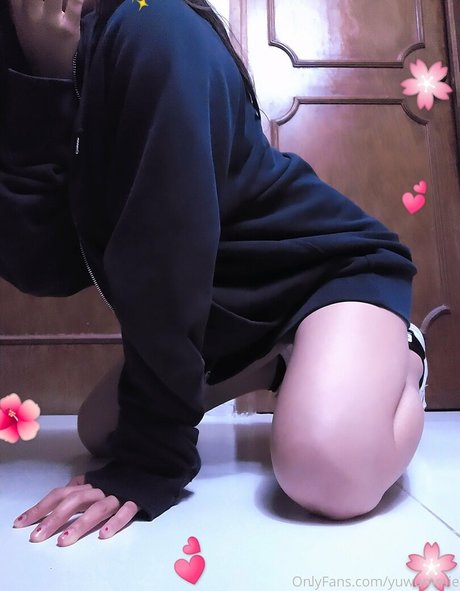 Yuwummie top erotische galerie