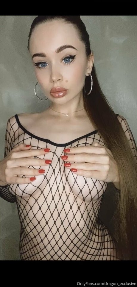Dragon Exclusive nackte pornostar bilder