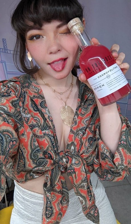 Elle pastelle nacktheit erotische foto