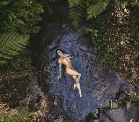 Her Honey Bones schöne nackten bilder