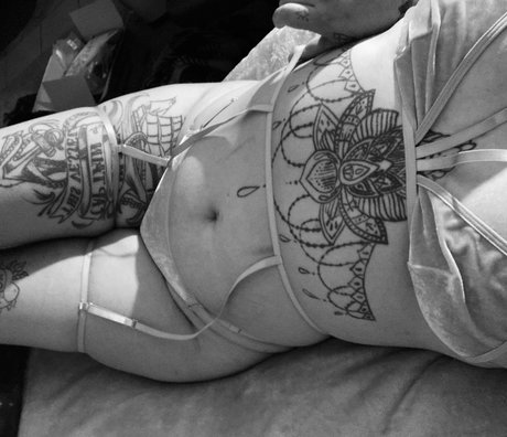 _itslilkb xxx nackt galerien