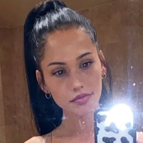 Lindsey Groll erotische galerie