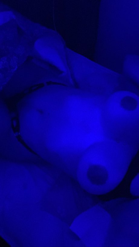 Azuleish pornostar akt bild