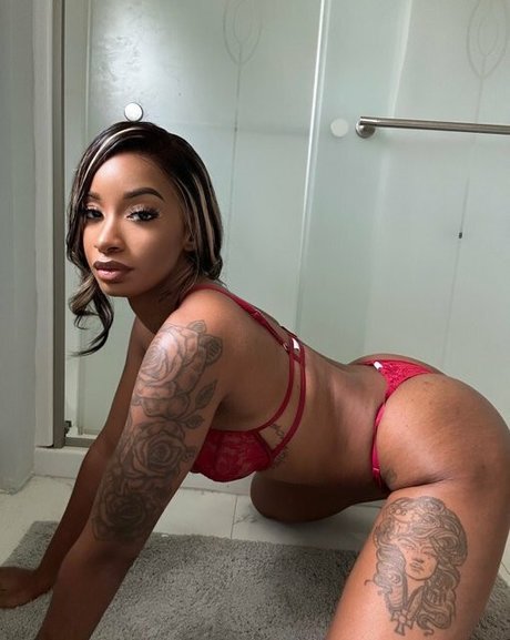 Sakimo porno nackt foto