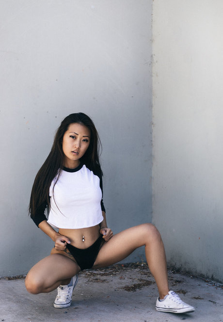 Sukie Kim sexy exklusive foto