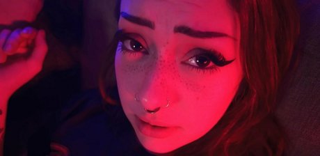 Feryn Suicide pornostar hd galerien