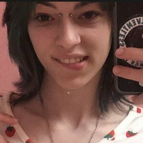 dünne ebenholz-onlyfans kunst schöne galerie