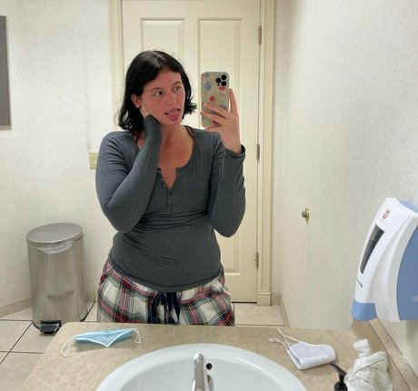 Sierraaa03 xxx hübsche bilder