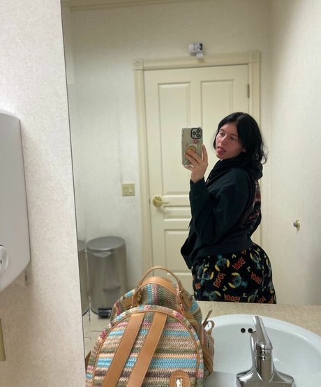 Sierraaa03 hd nacktheit galerie