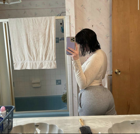 Sierraaa03 freie pornographische foto