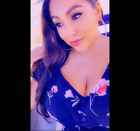 dunkle brustwarzen onlyfans erwachsene top fotos