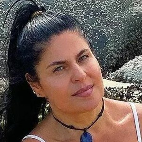 Cris Gelmi nackt perfekte bilder