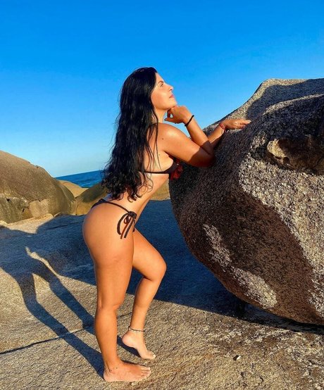 Cris Gelmi heiße erwachsene fotos