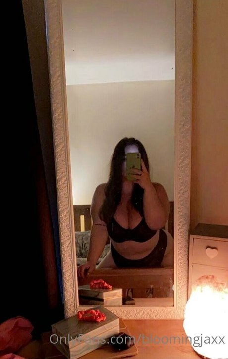 bloomingjaxx xxx nackt galerie