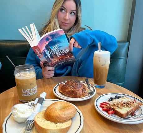 Larissa Cambusano nackt pornografische galerie