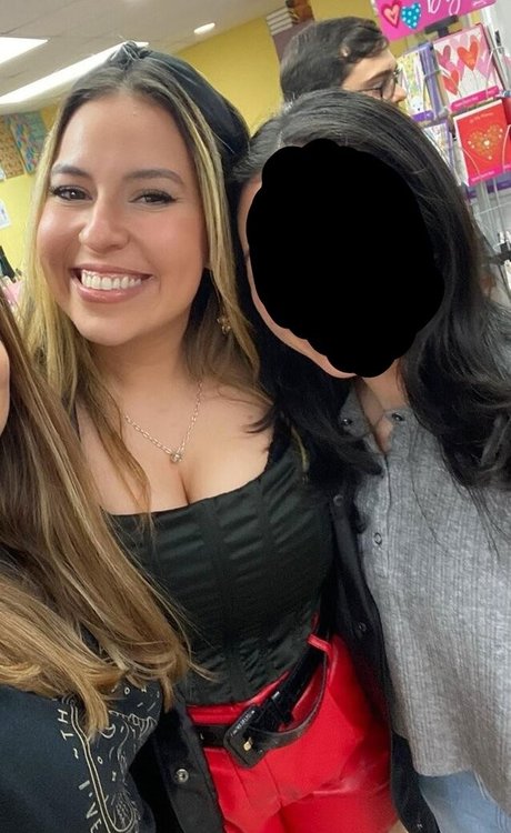 Larissa Cambusano nackt beste fotos