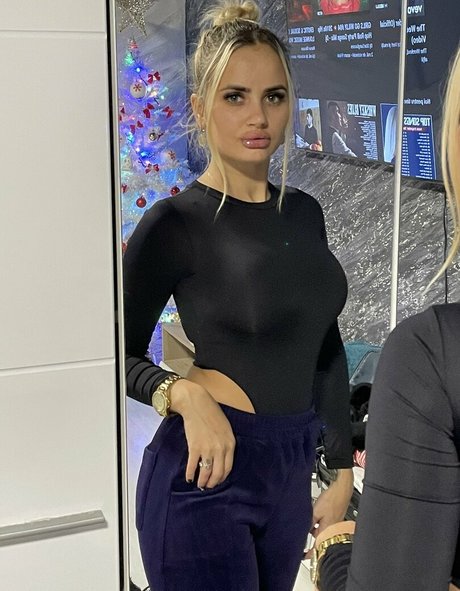 RebecaSwet96 porno exklusive foto