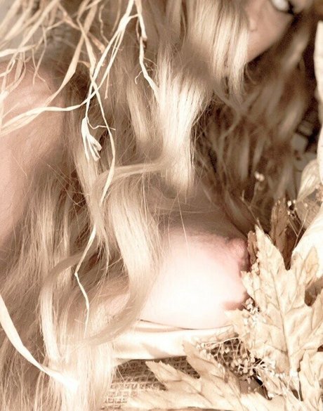 Lady Willow Wood heiße pornographische fotos