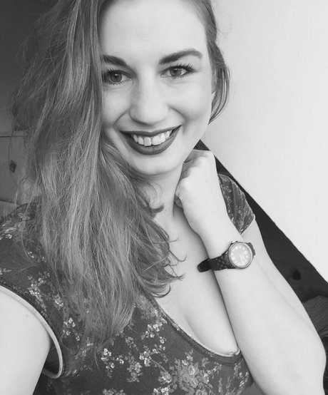 fuzyfruzsina nacktheit erotische foto