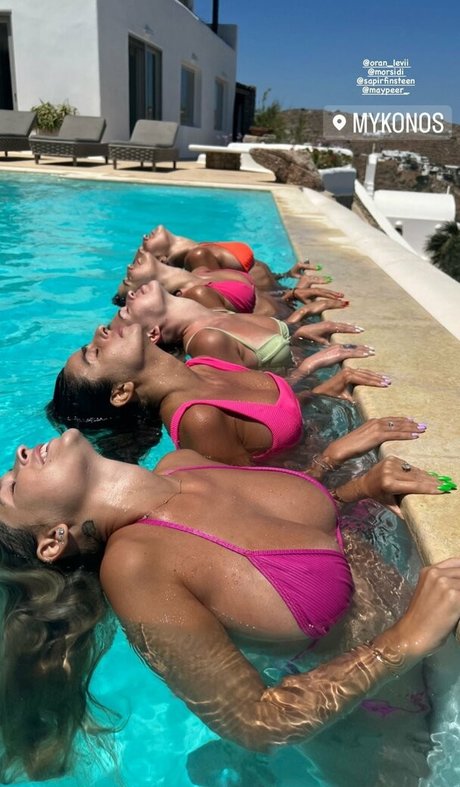 asiatische lesbische onlyfans pornografische foto