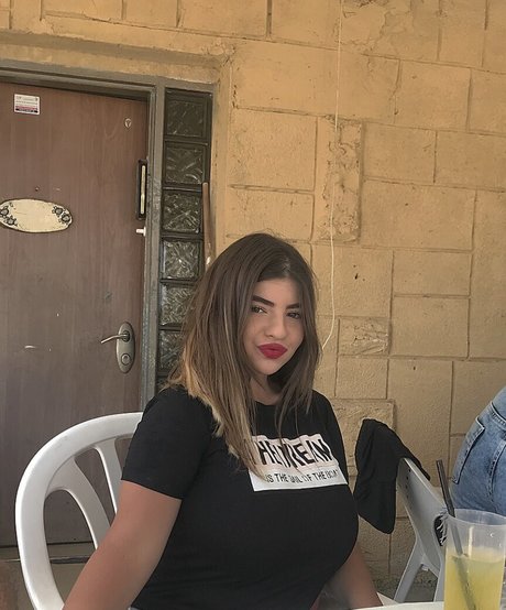 May Tehila Zafrani porno erwachsene bilder