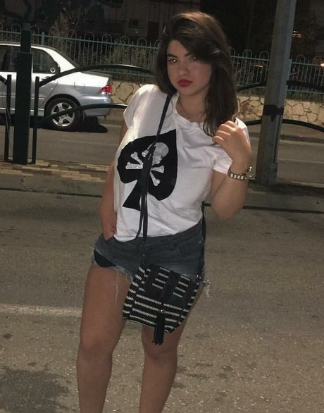 May Tehila Zafrani erwachsene schöne bild