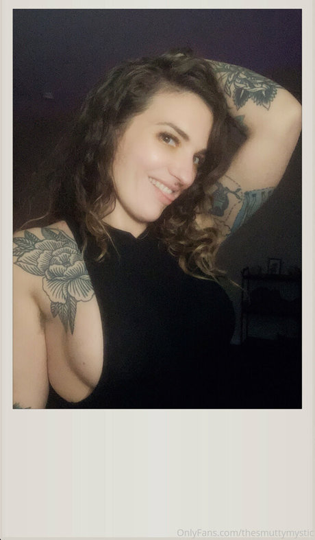 thesmuttymystic top sex foto